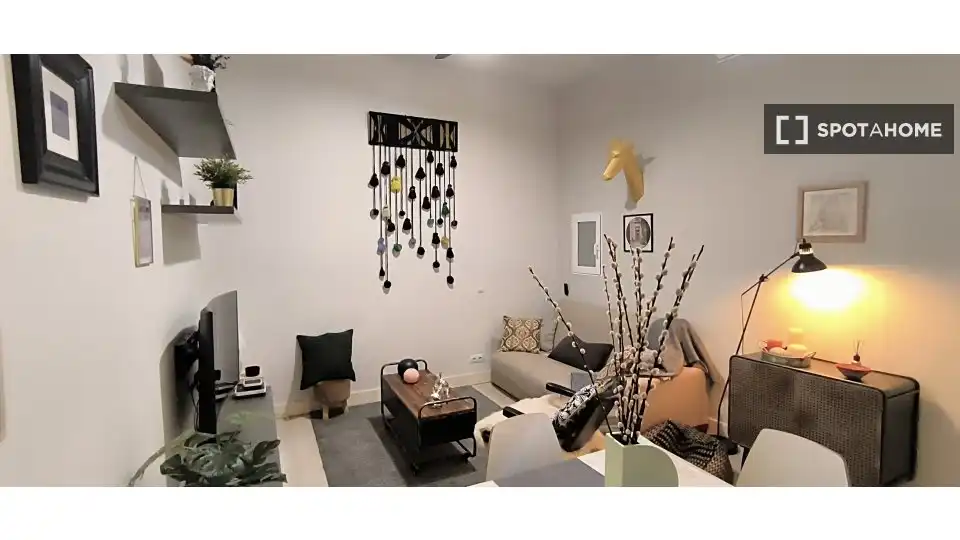 Sala de estar de Piso de alquiler en Madrid con Aire acondicionado, Calefacción y Amueblado