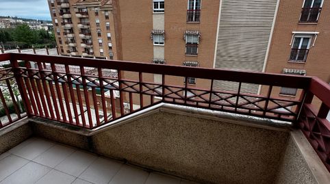 Foto 4 de Apartamento de alquiler en Calle Fuente del Alamillo, Nº 3, Valdeastillas - Fuentezuelas, Jaén Capital