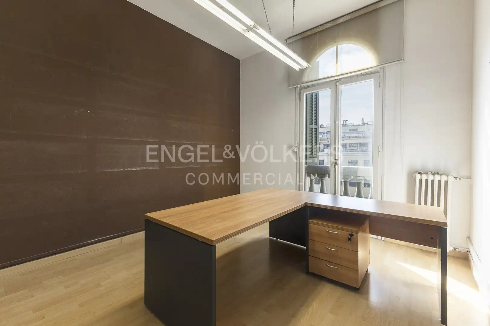 Office for rent in Barcelona  with Air Conditioner and Heating