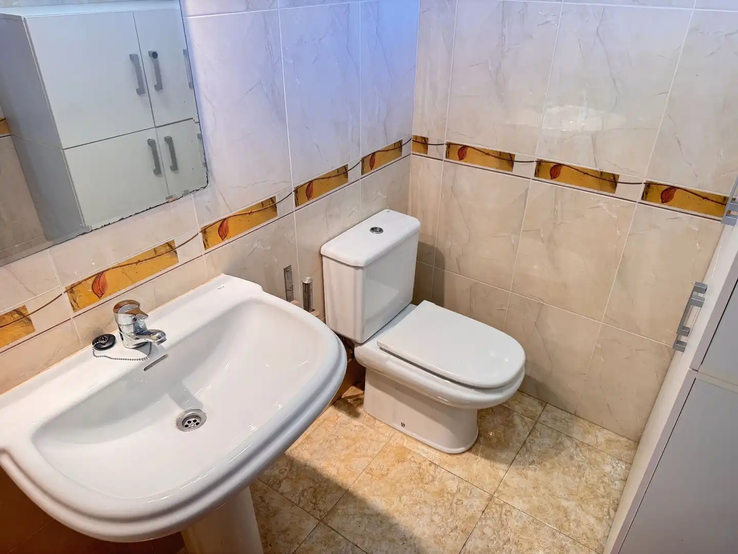 Baño de Apartamento en venta en Roquetas de Mar con Aire acondicionado, Terraza y Amueblado