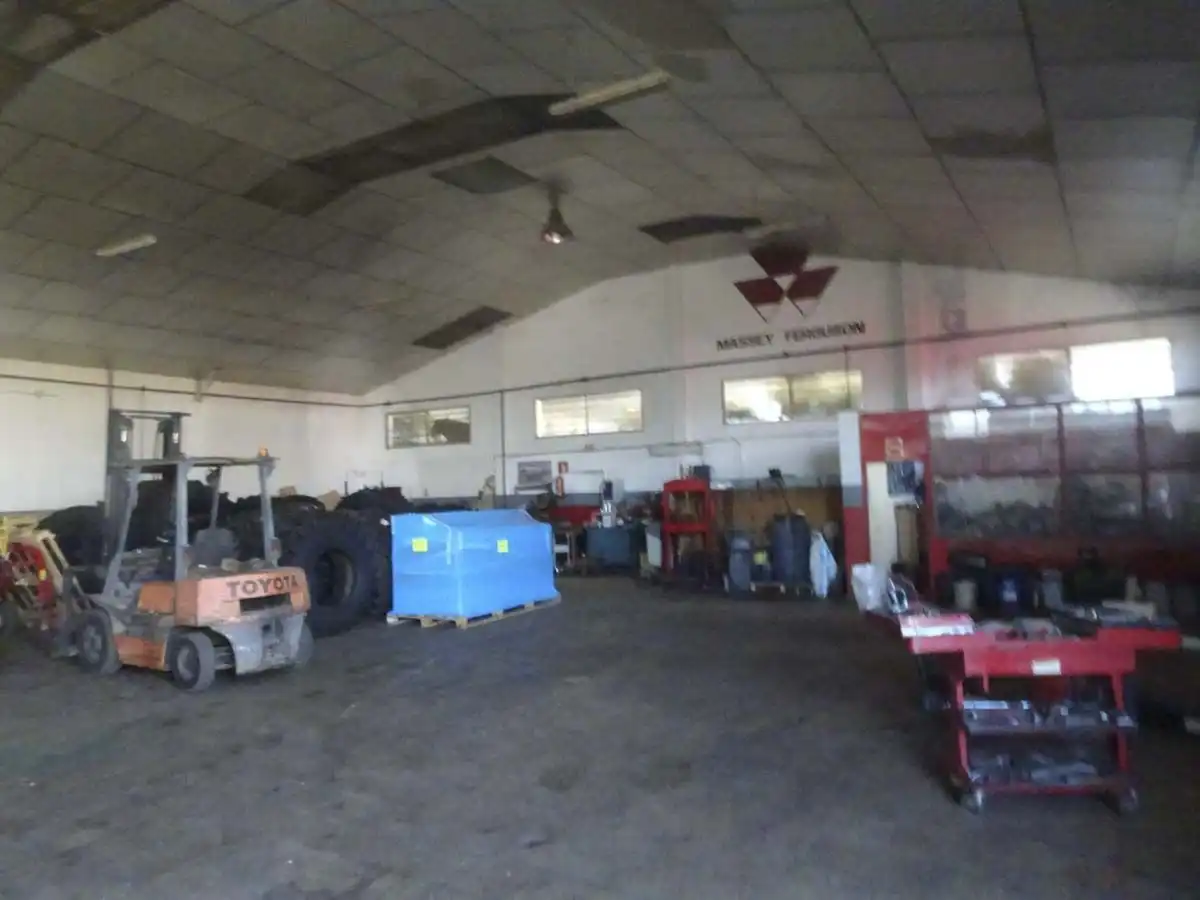 Locale commerciale in affitto a Moraleja, imagen 11