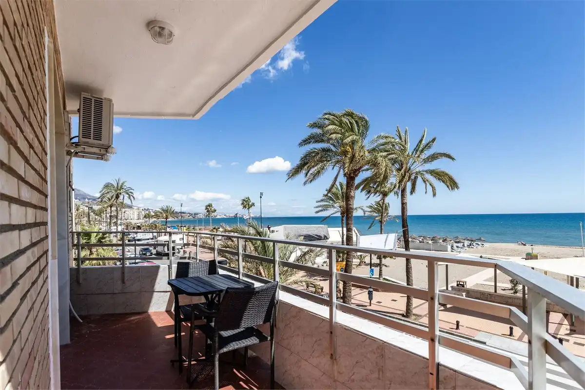 Terrasse von Erdgeschoss zum Verkauf in Fuengirola mit Terrasse