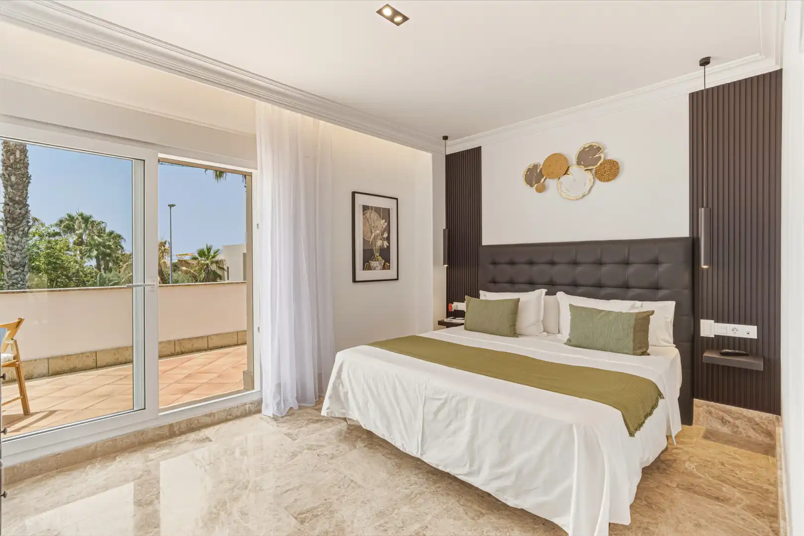House with terrace for sale in Elviria - Cabopino, imagen 7