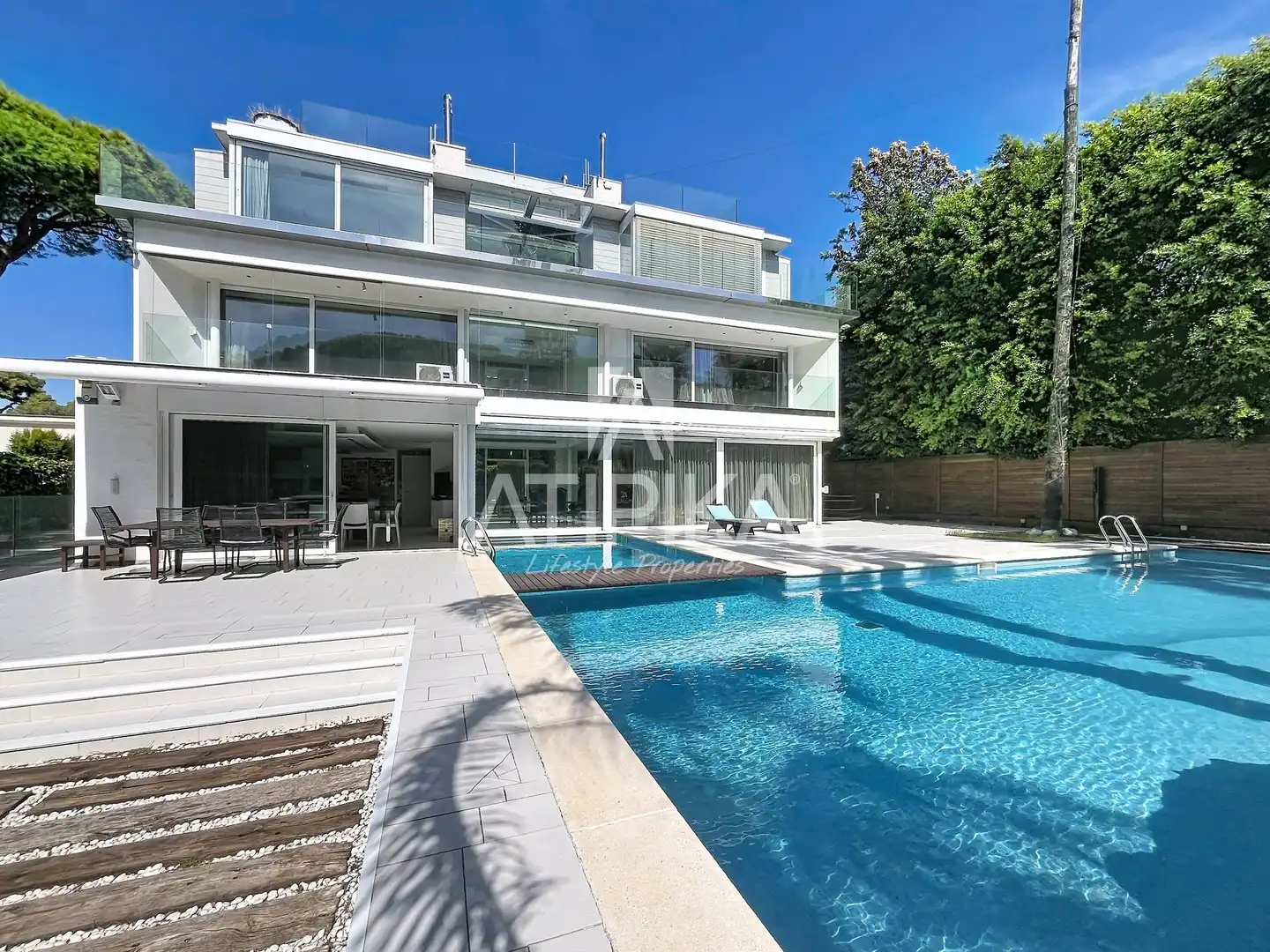 House with pool for sale in La Pineda, imagen 4
