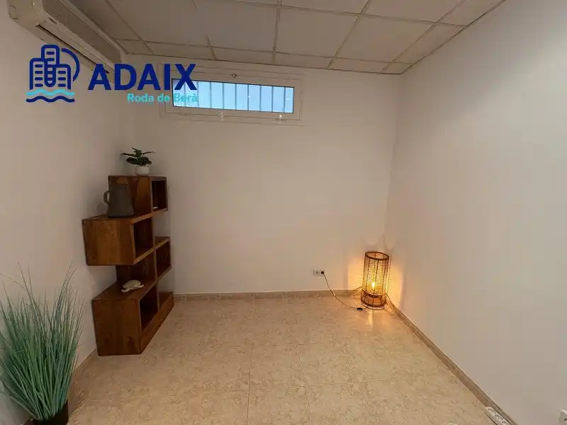 Commercial properties for rent in Roda de Berà  with Air Conditioner