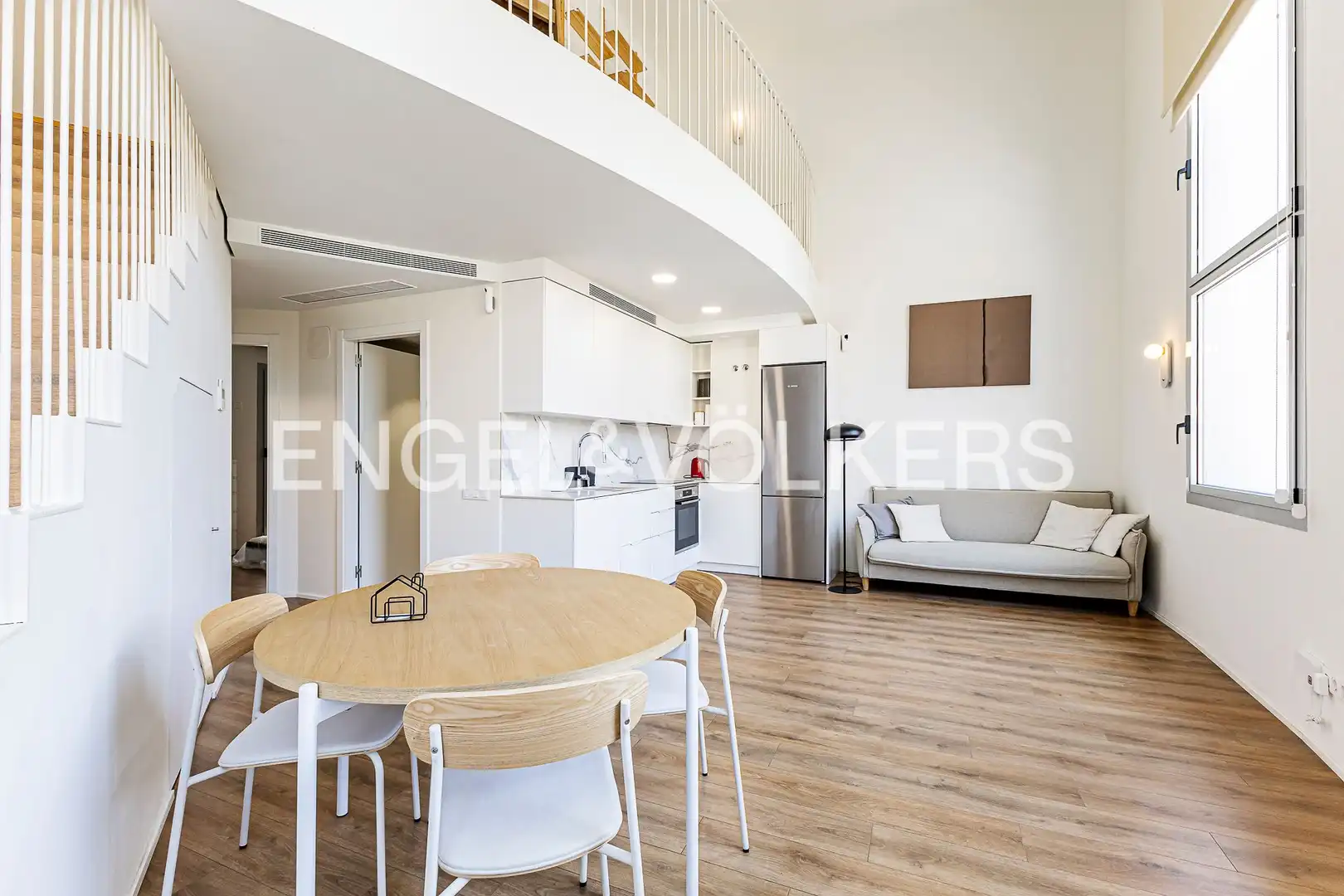 Living room of Duplexes for rent in Barcelona  with Air Conditioner, Heating and Private garden