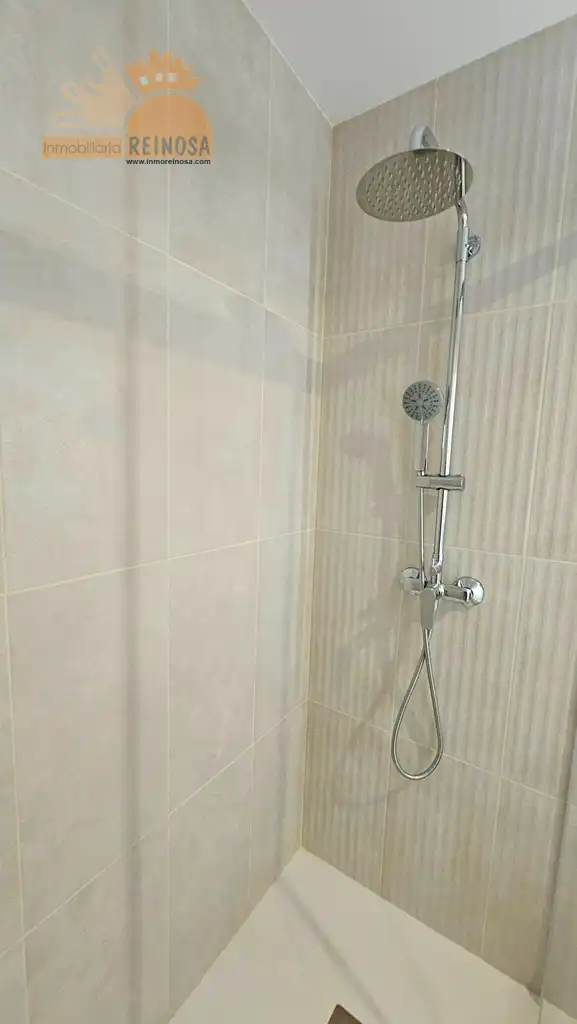 Baño de Planta baja en venta en Molina de Segura con Aire acondicionado, Jardín privado y Parquet