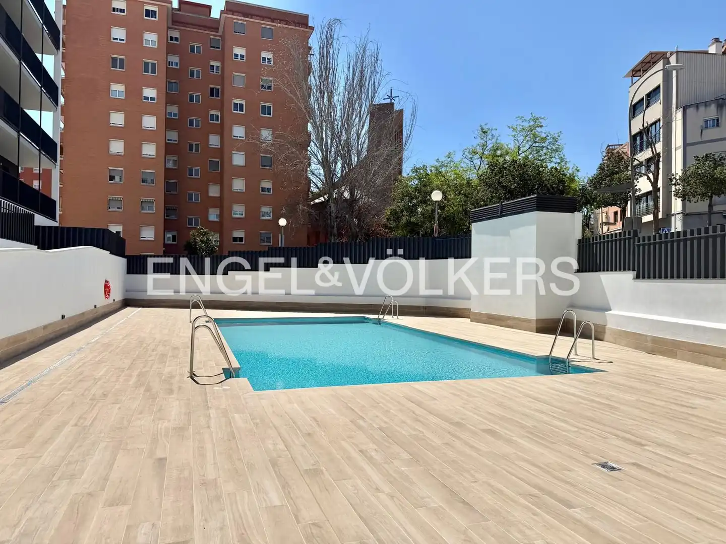 Piscina de Piso de alquiler en Badalona con Aire acondicionado, Calefacción y Parquet
