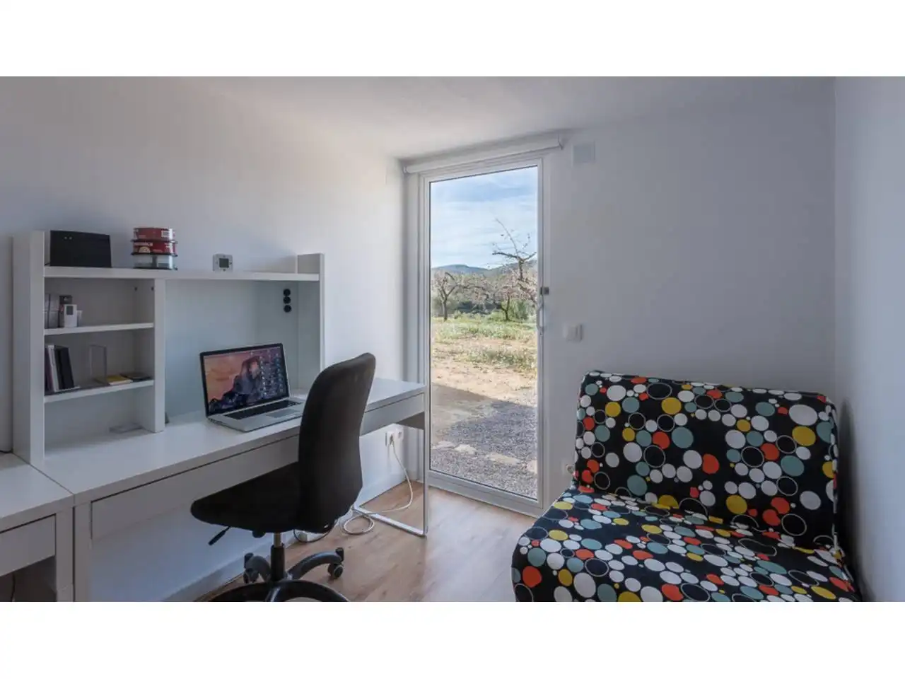 Dormitori de Finca rústica en venda en Cervera del Maestre amb Jardí privat i Moblat