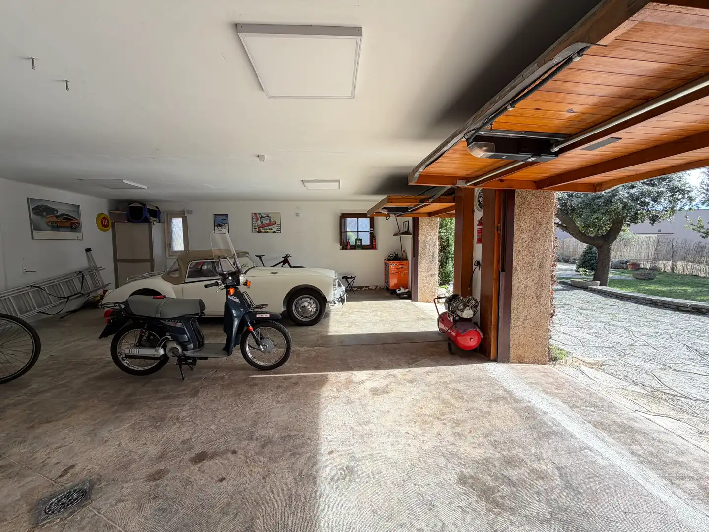 Parking de Finca rústica en venta en Moià con Calefacción, Jardín privado y Parquet