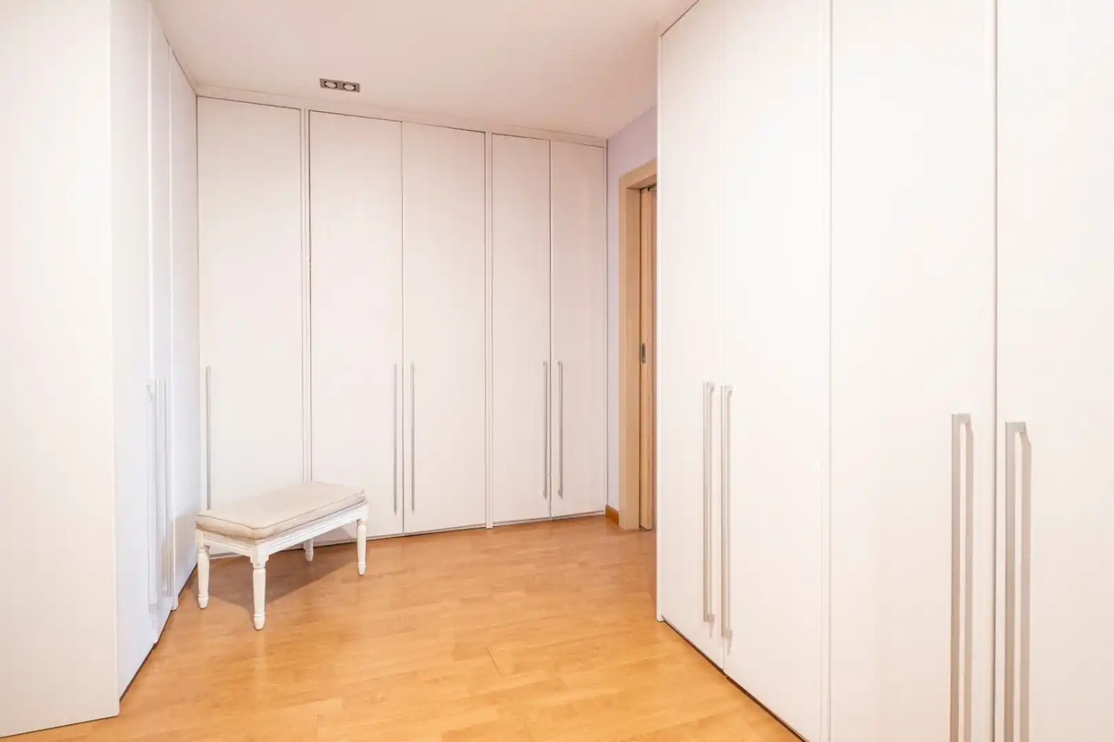 Bedroom of Flat for sale in Sant Cugat del Vallès  with Air Conditioner, Heating and Parquet flooring