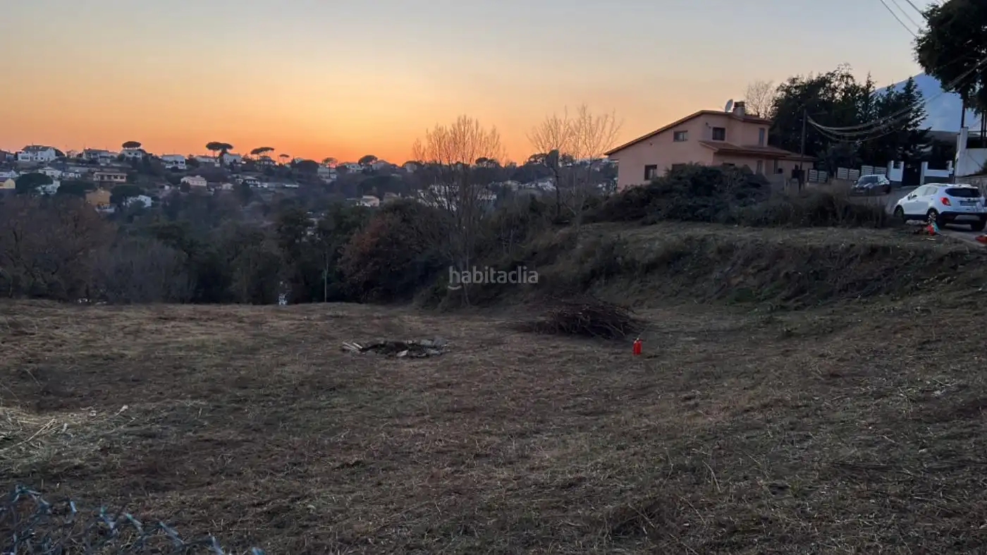 Terreny residencial en venda a Carrer dels Senglars 9