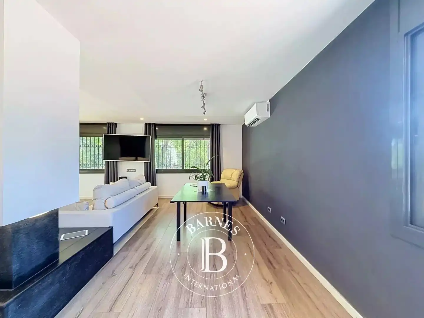 Casa o xalet en venda en Cerdanyola del Vallès amb Aire condicionat, Calefacció i Jardí privat