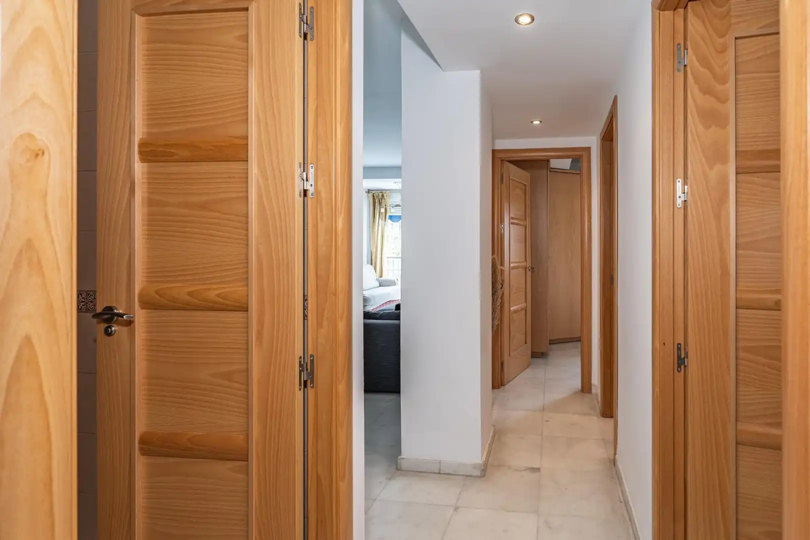 Flat for rent in Sevilla  with Air Conditioner, Heating and Furnished