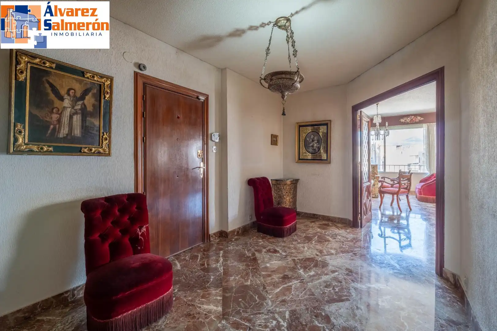 Piso en venta en Granada con Terraza y Balcón