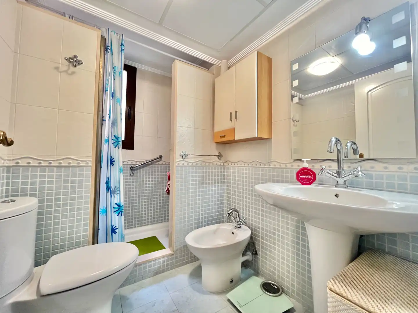 Badezimmer von Maisonette zum Verkauf in Zaragoza mit Klimaanlage, Heizung und Parkett