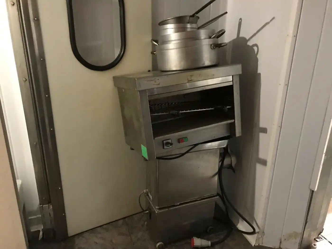 Wohnung zum Verkauf in Pineda de Mar mit Klimaanlage und Heizung