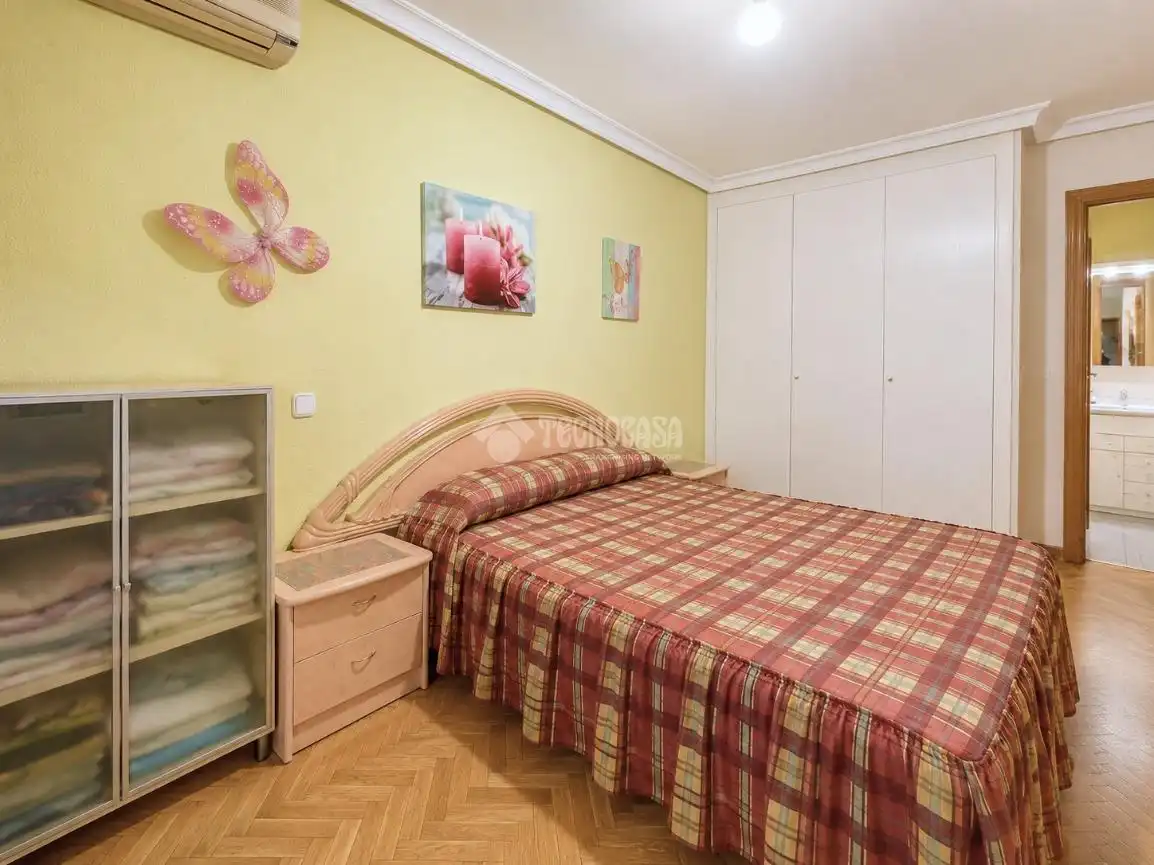 Habitación de Piso en venta en San Fernando de Henares con Aire acondicionado, Calefacción y Parquet