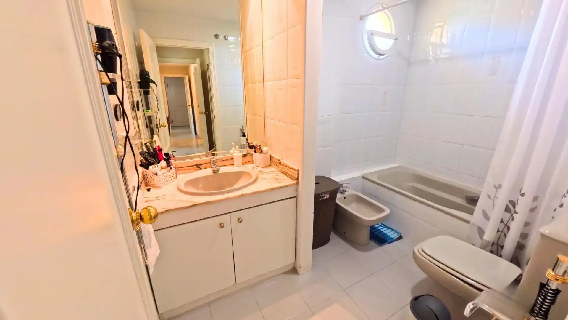 Apartments for rent in Calle SANTA MARIA (LA), Ciudad Expo