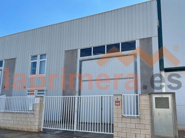 Industrial building to rent in Metro - Auditorio