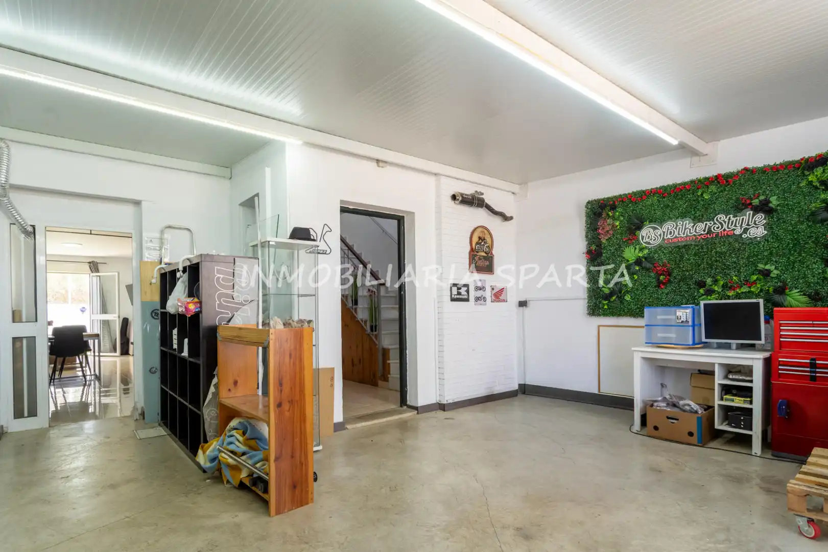 Detached homes for sale in Espartinas  with Air Conditioner and Heating