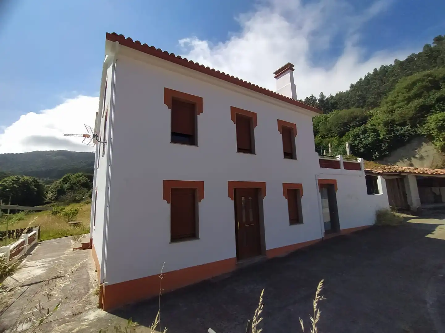 Exterior view of Houses for sale in Cariño  with Private garden, Parquet flooring and Terrace