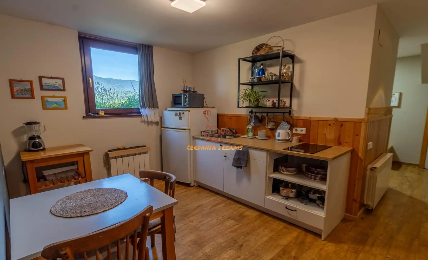 Cocina de Edificio en venta en Alp