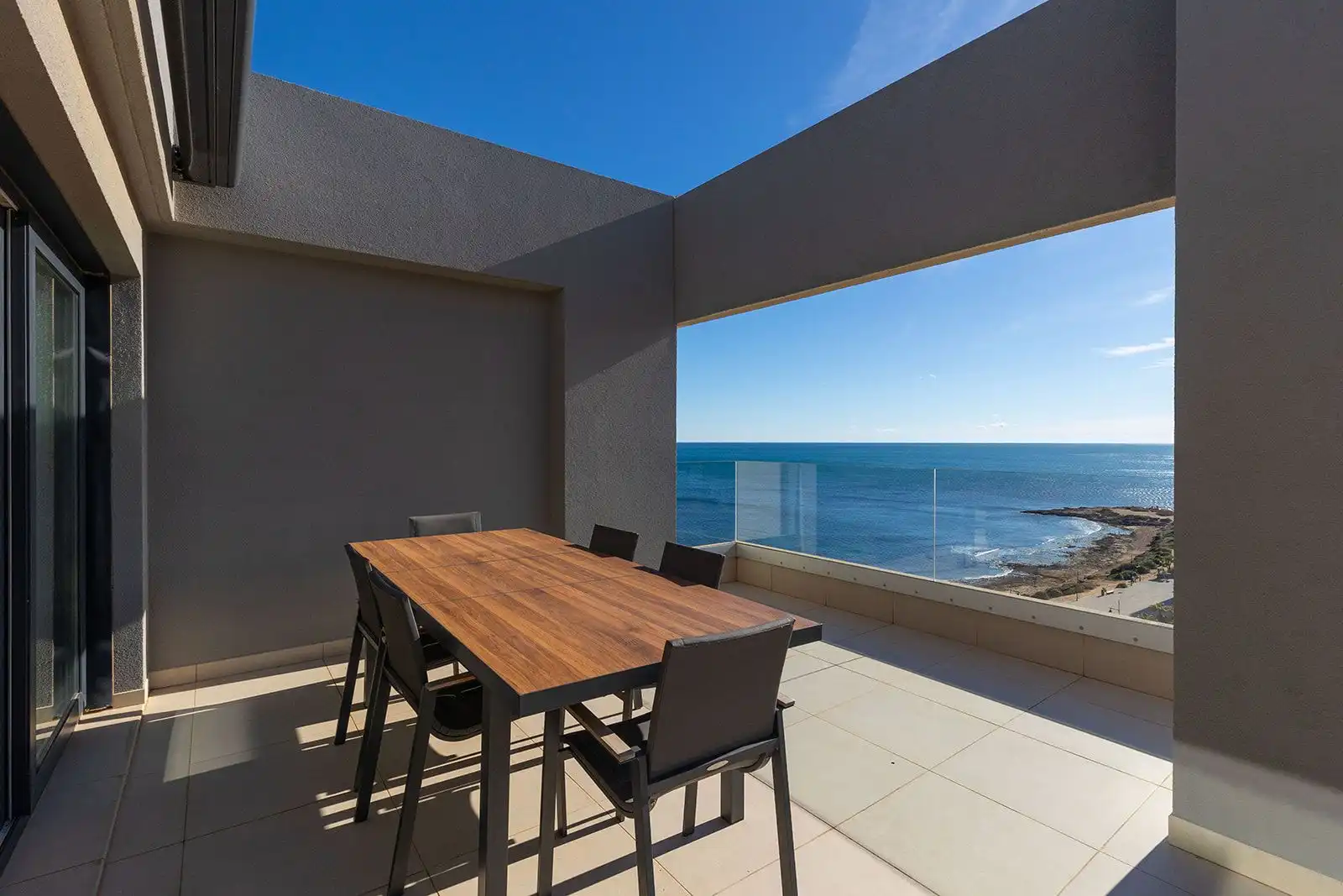 Ático con terraza en venta en Calle Mar de Fondo