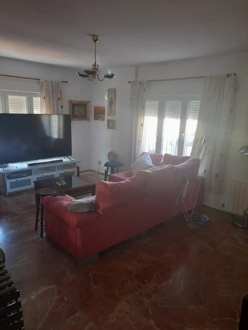 Sala d'estar de Casa o xalet en venda en El Puerto de Santa María amb Jardí privat, Traster i Piscina