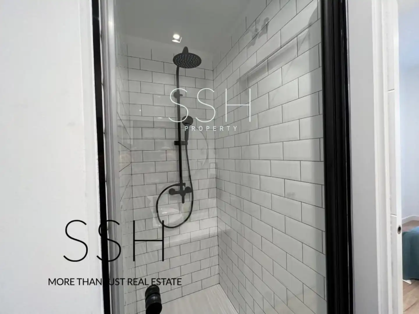 Bathroom of Flat for rent in Madrid  with Air Conditioner, Heating and Furnished
