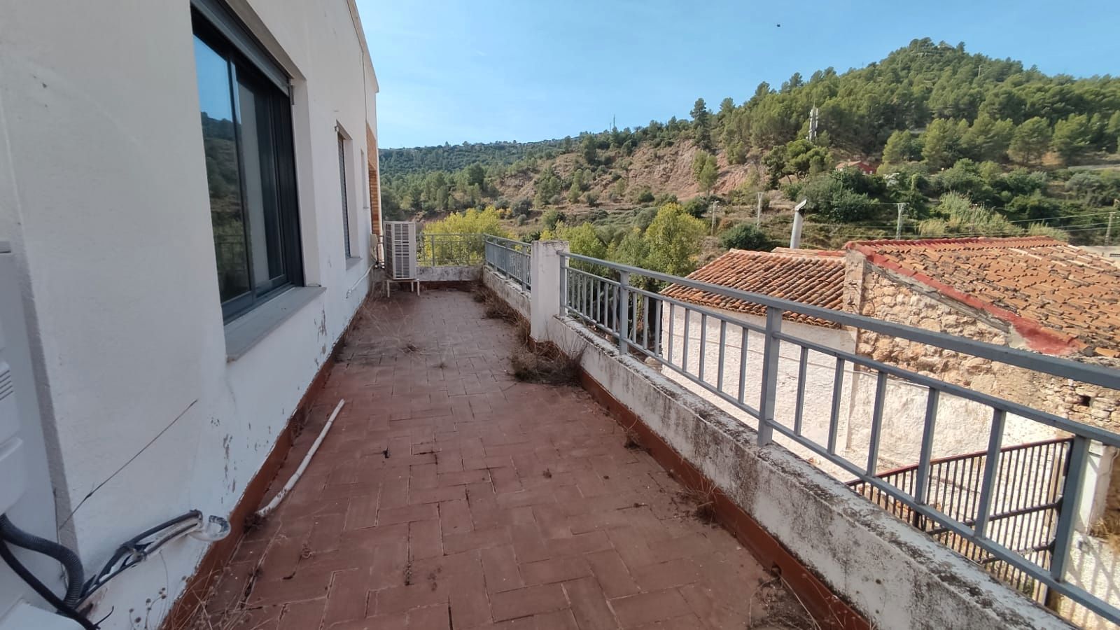 Terrace of Office for sale in Buñol  with Air Conditioner and Terrace