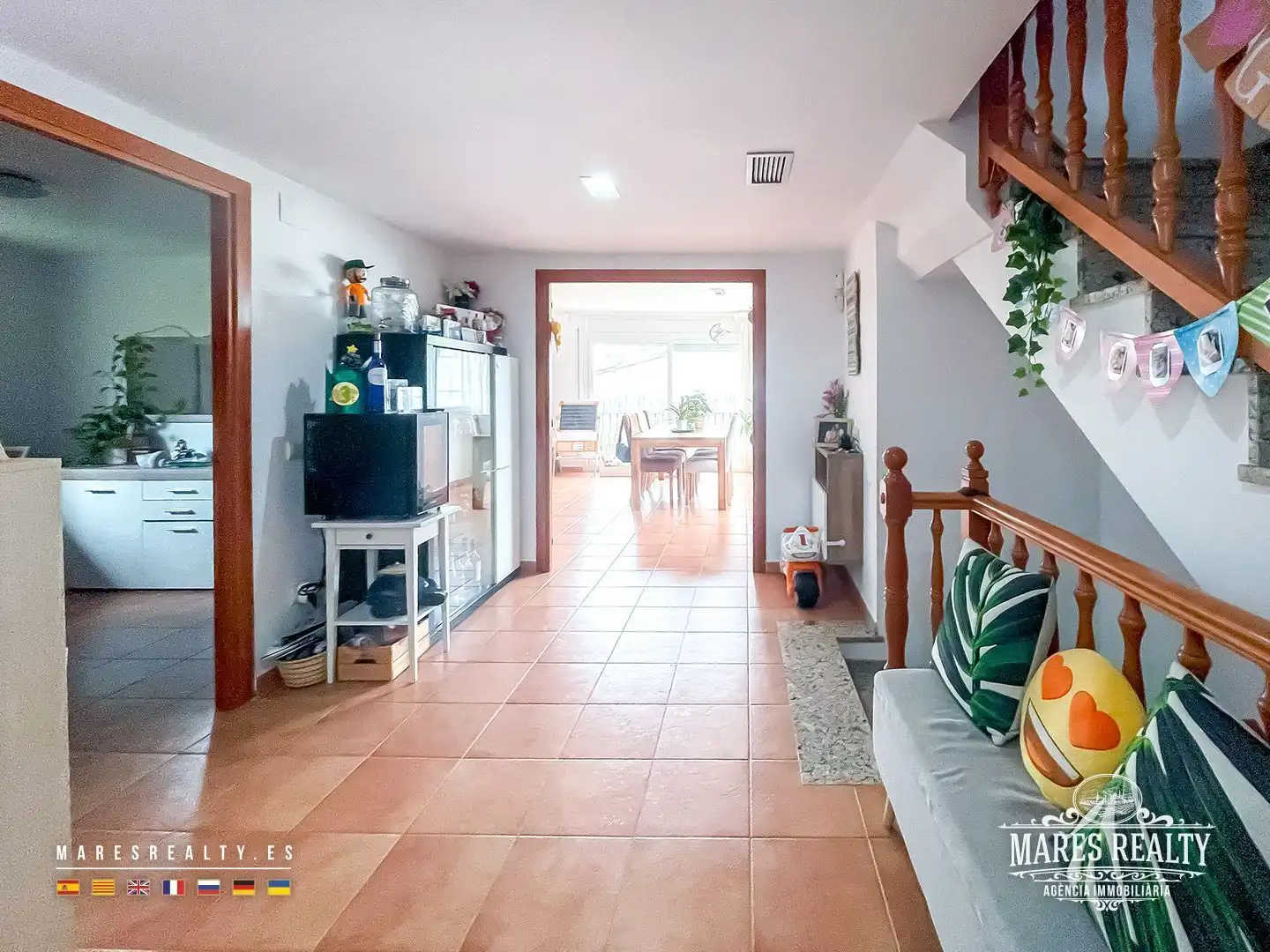 Sala de estar de Casa adosada en venta en Canet de Mar con Aire acondicionado, Calefacción y Jardín privado