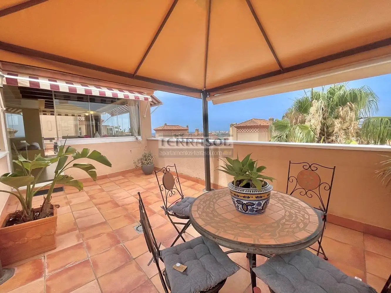 Terraza de Ático en venta en Vélez-Málaga con Aire acondicionado, Calefacción y Jardín privado