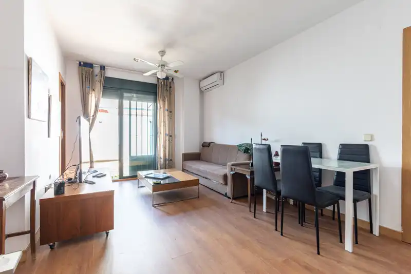 Living room of Ground floor for sale in Yuncos  with Air Conditioner, Private garden and Terrace