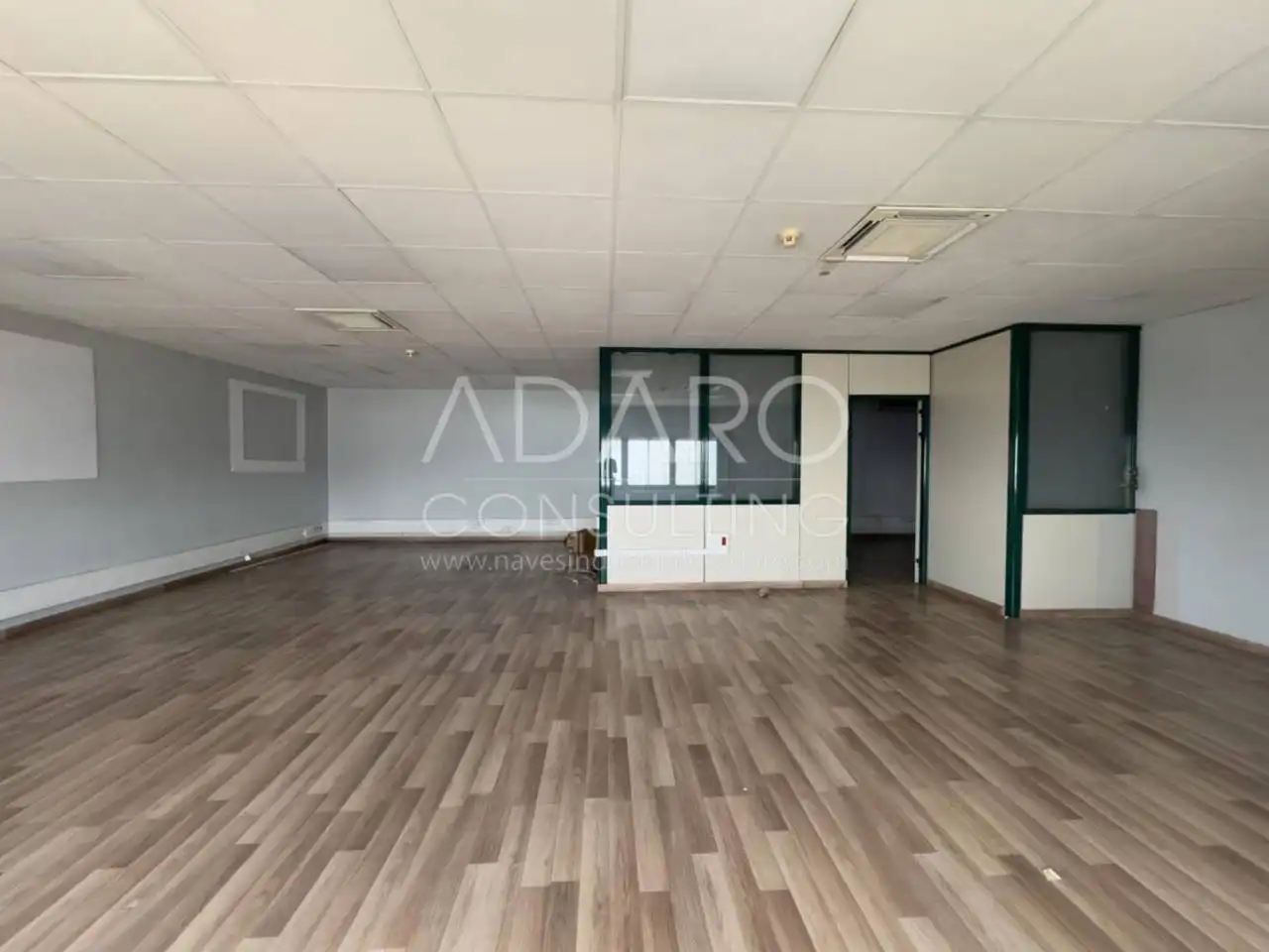 Nave industrial en venta en Meco con Alarma