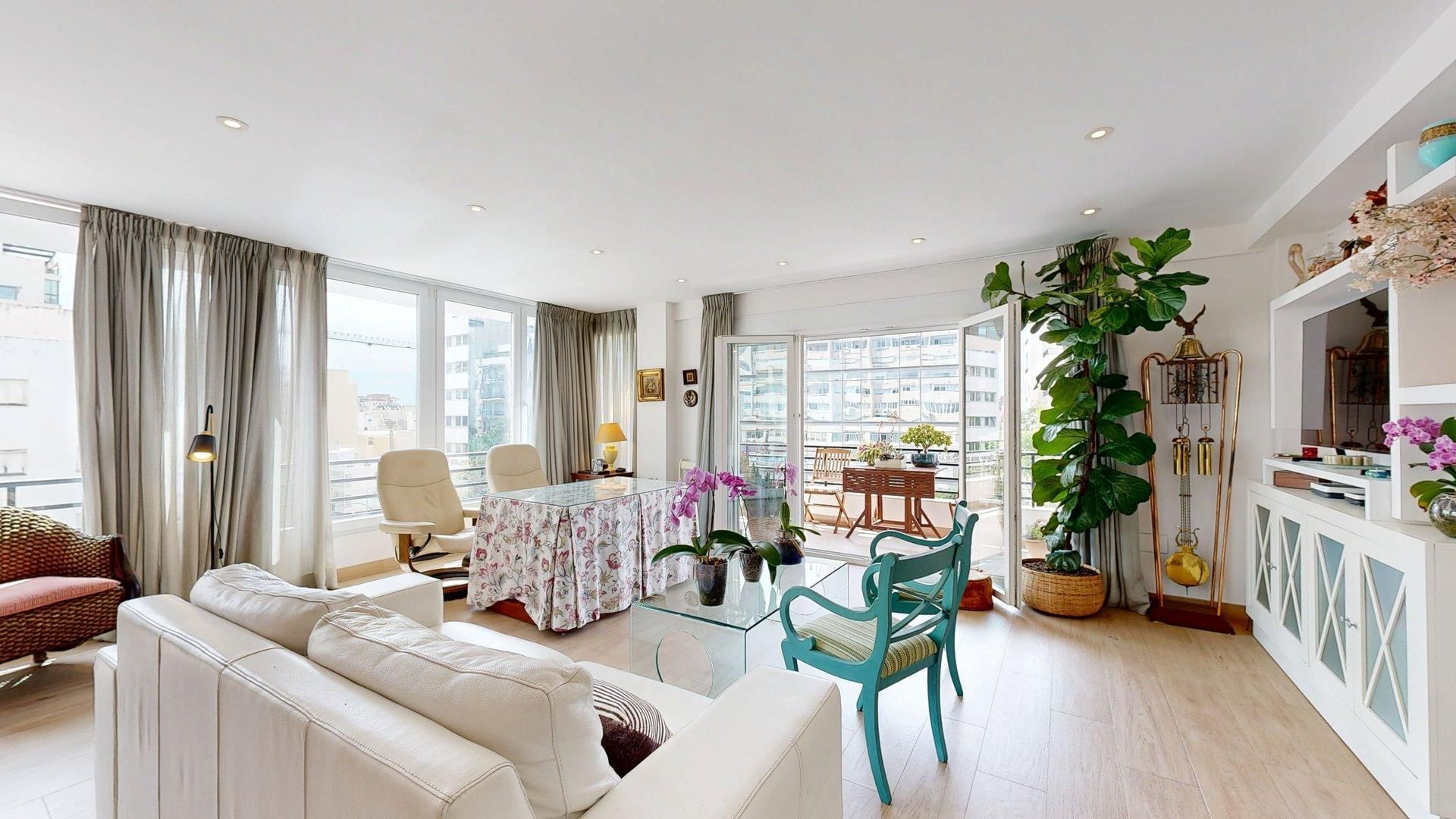 Living room of Apartment for sale in Marbella  with Heating