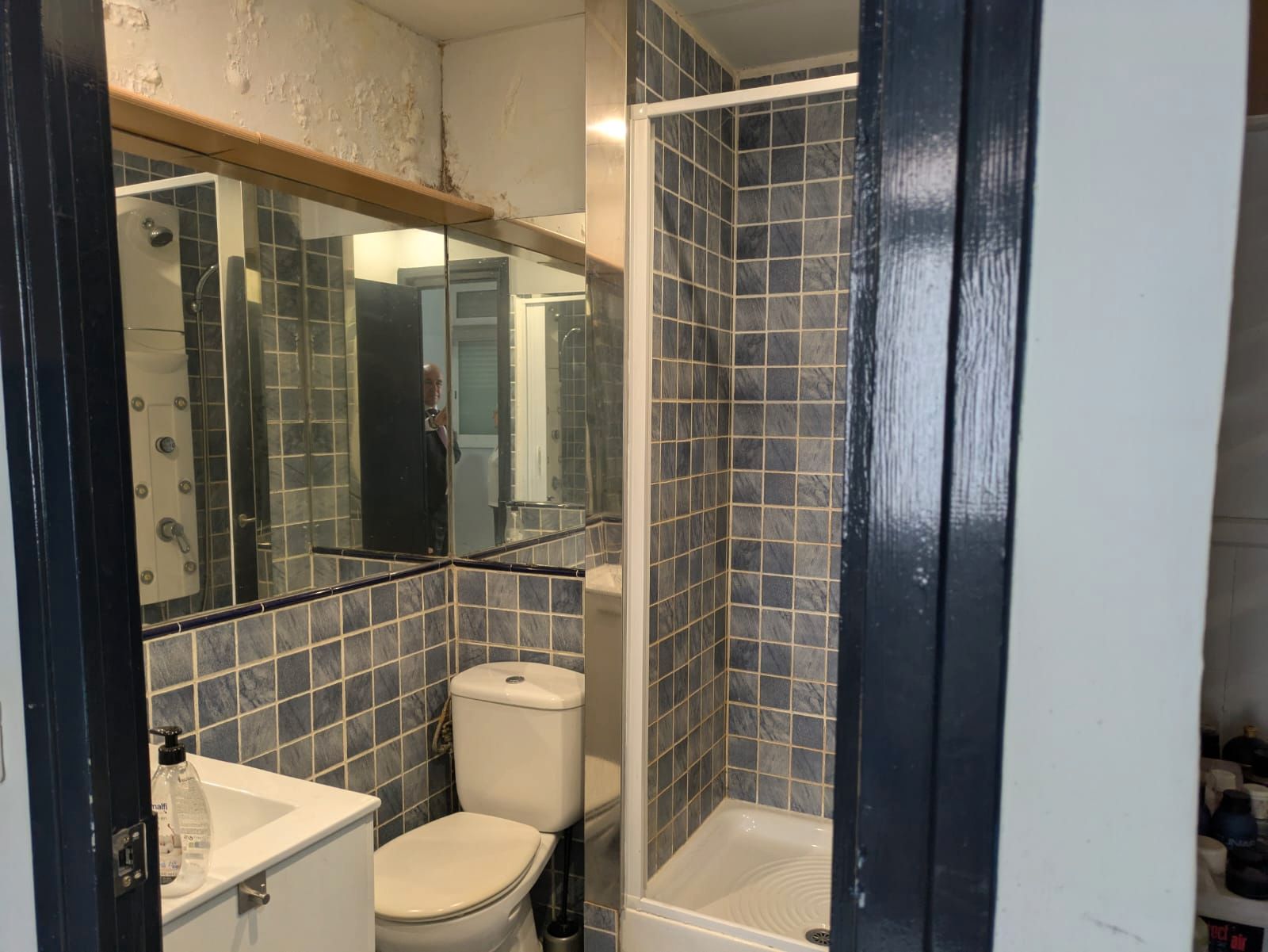 Bathroom of House or chalet for sale in  Barcelona Capital  with Air Conditioner, Heating and Parquet flooring