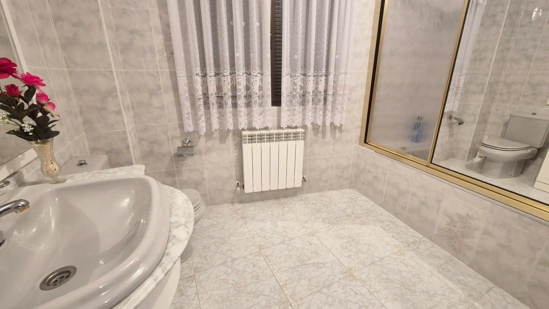 Baño de Casa o chalet en venta en San Esteban de la Sierra con Amueblado