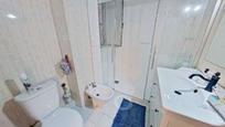 Bathroom of Flat for sale in  Valencia Capital  with Air Conditioner, Heating and Oven