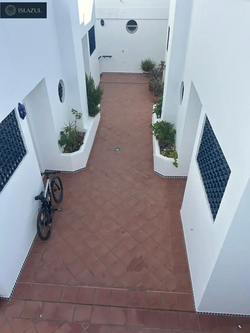 Casa adosada en venda en Isla Cristina amb Terrassa, Traster i Moblat