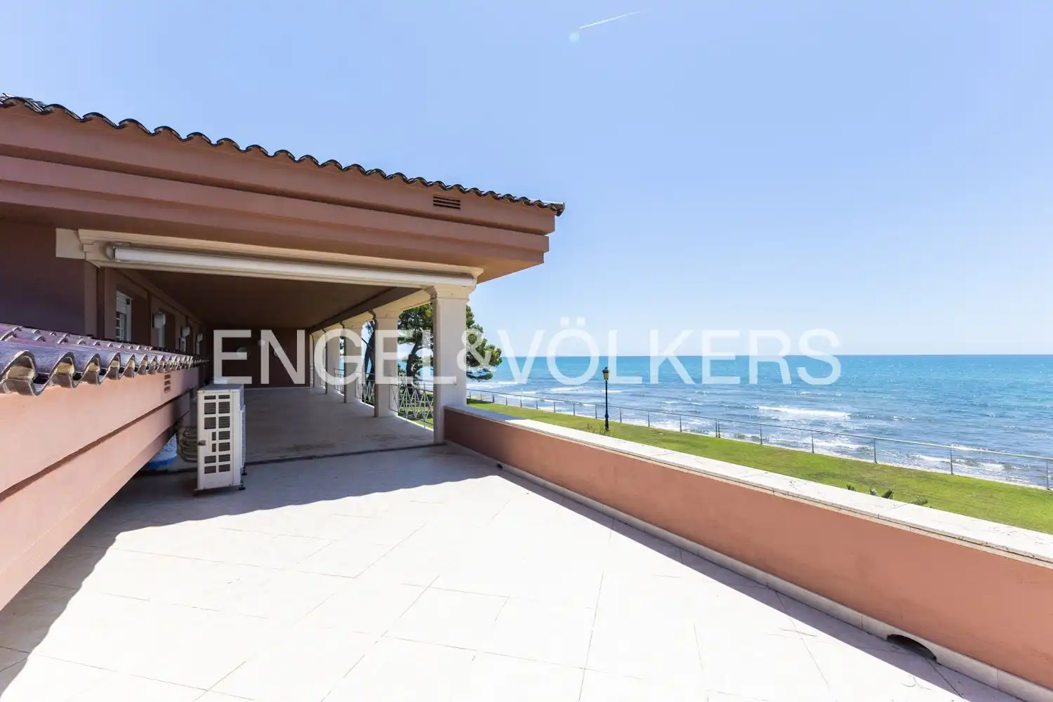 Terrassa de Casa adosada de lloguer en Oropesa del Mar / Orpesa amb Aire condicionat, Calefacció i Jardí privat