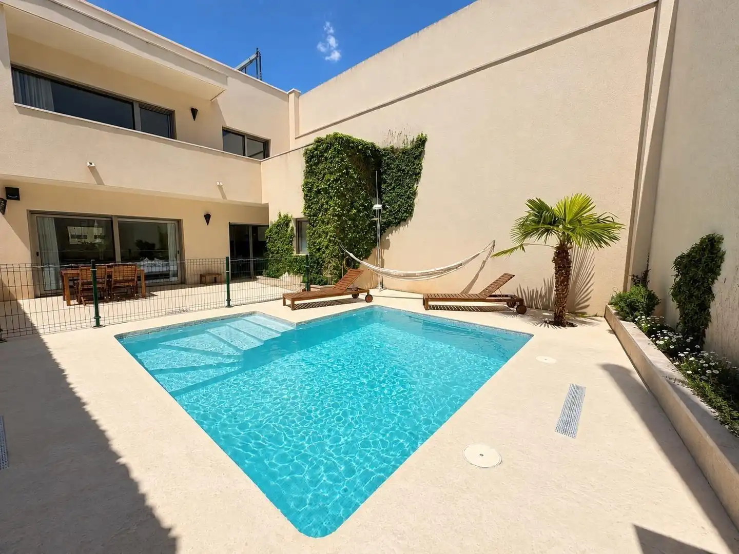 Piscina de Casa o xalet en venda en La Roda, Albacete