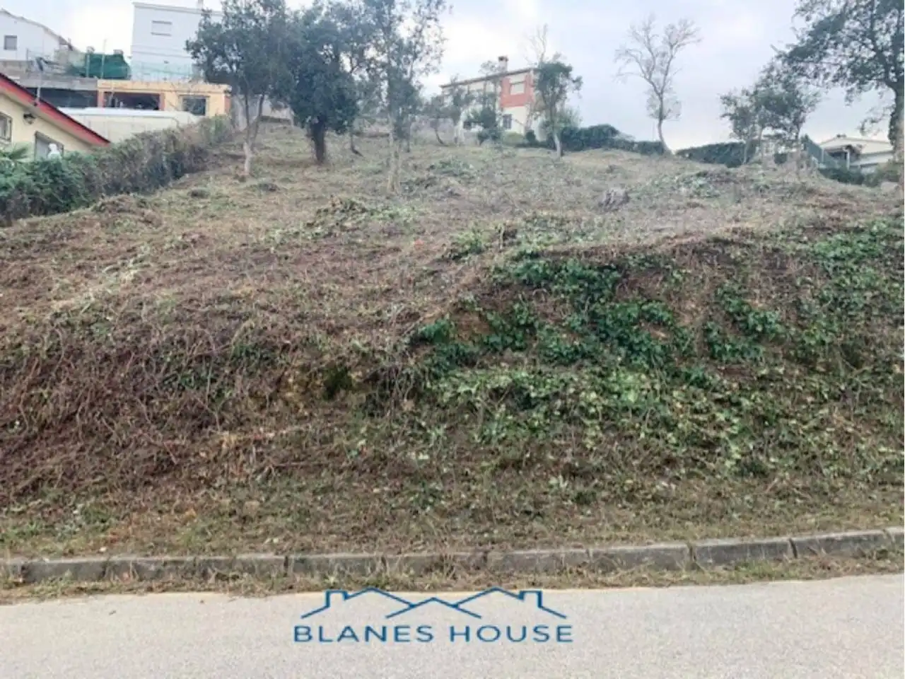 Wohnbaugrundstück zum Verkauf in Calle EMPORDA 96, imagen 2