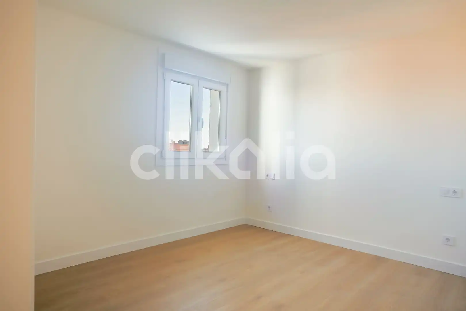 Bedroom of Flat for sale in Madrid  with Air Conditioner and Heating