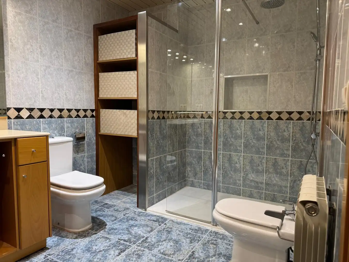Bathroom of Flat for sale in Manresa  with Air Conditioner, Terrace and Storage room