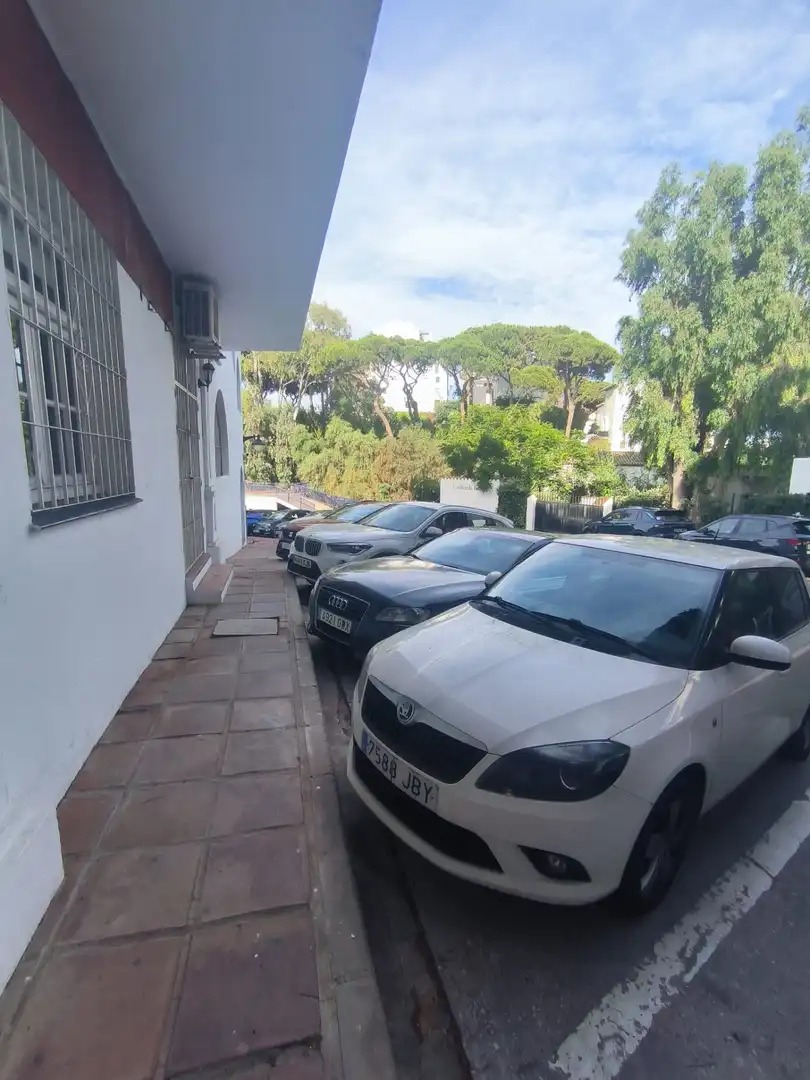 Parkplatz von Wohnungen zum Verkauf in Mijas mit Klimaanlage, Terrasse und Möbliert
