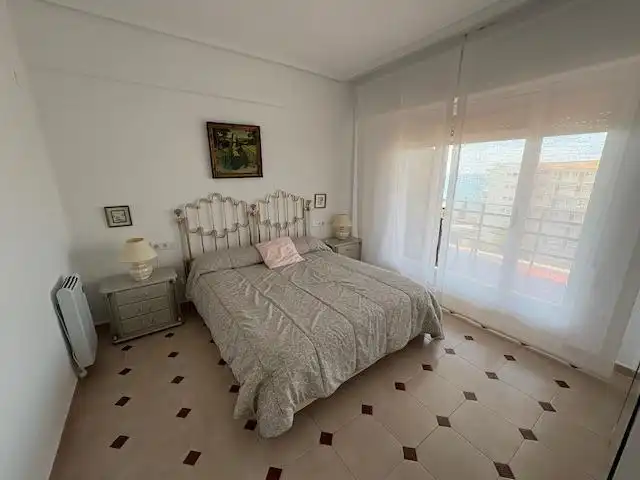 Habitación de Apartamento de alquiler en Benicasim / Benicàssim con Calefacción, Jardín privado y Terraza