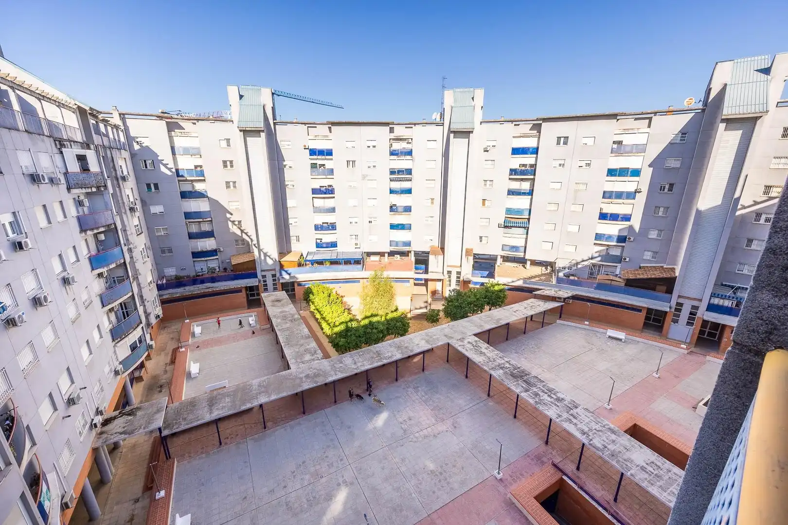 Vista exterior de Piso en venta en Sevilla con Aire acondicionado, Amueblado y Balcón