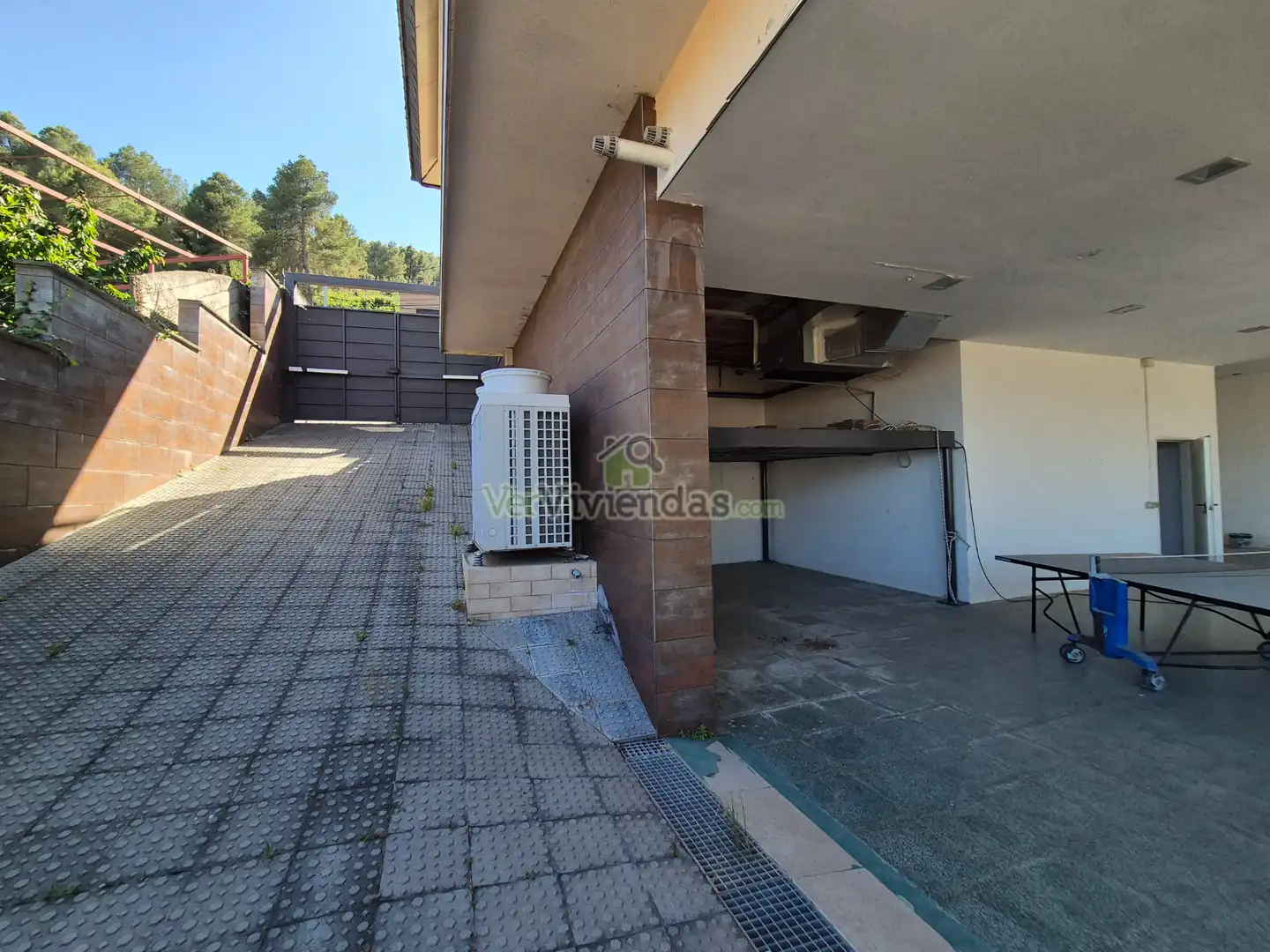 Parking de Casa o chalet en venta en Vallirana con Aire acondicionado, Calefacción y Jardín privado
