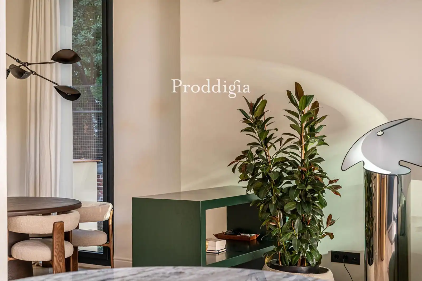 Dormitori de Casa o xalet en venda en Barcelona amb Aire condicionat, Calefacció i Jardí privat